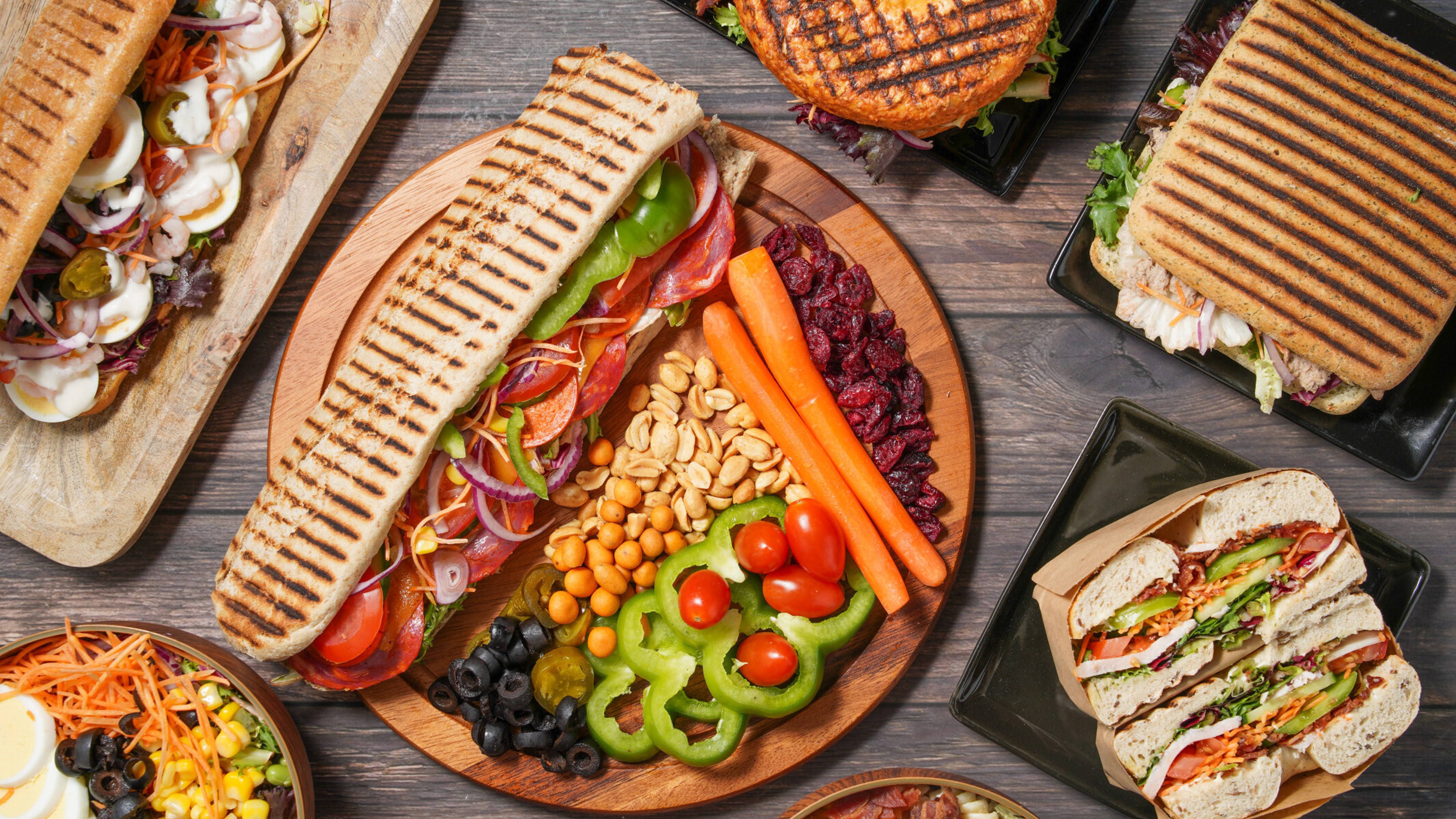 Papillon Salat & Sandwiches